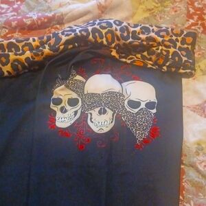 Skull legging and sweat shirt